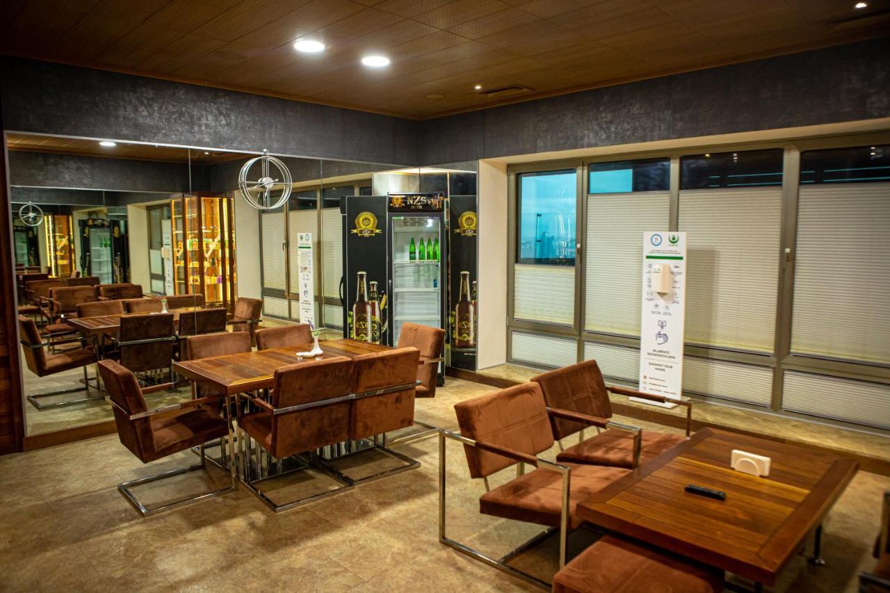 Badam D'Art Boutique Hotel Bakoe Buitenkant foto