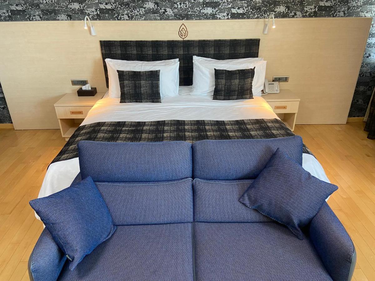 Badam D'Art Boutique Hotel Bakoe Buitenkant foto