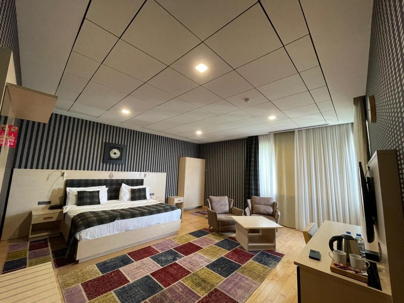Badam D'Art Boutique Hotel Bakoe Buitenkant foto